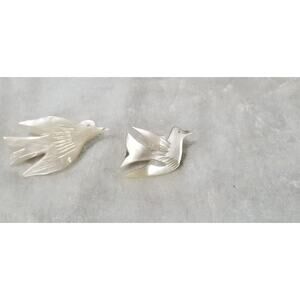 Bethlehem mother of pearl double dove pins  1.1590